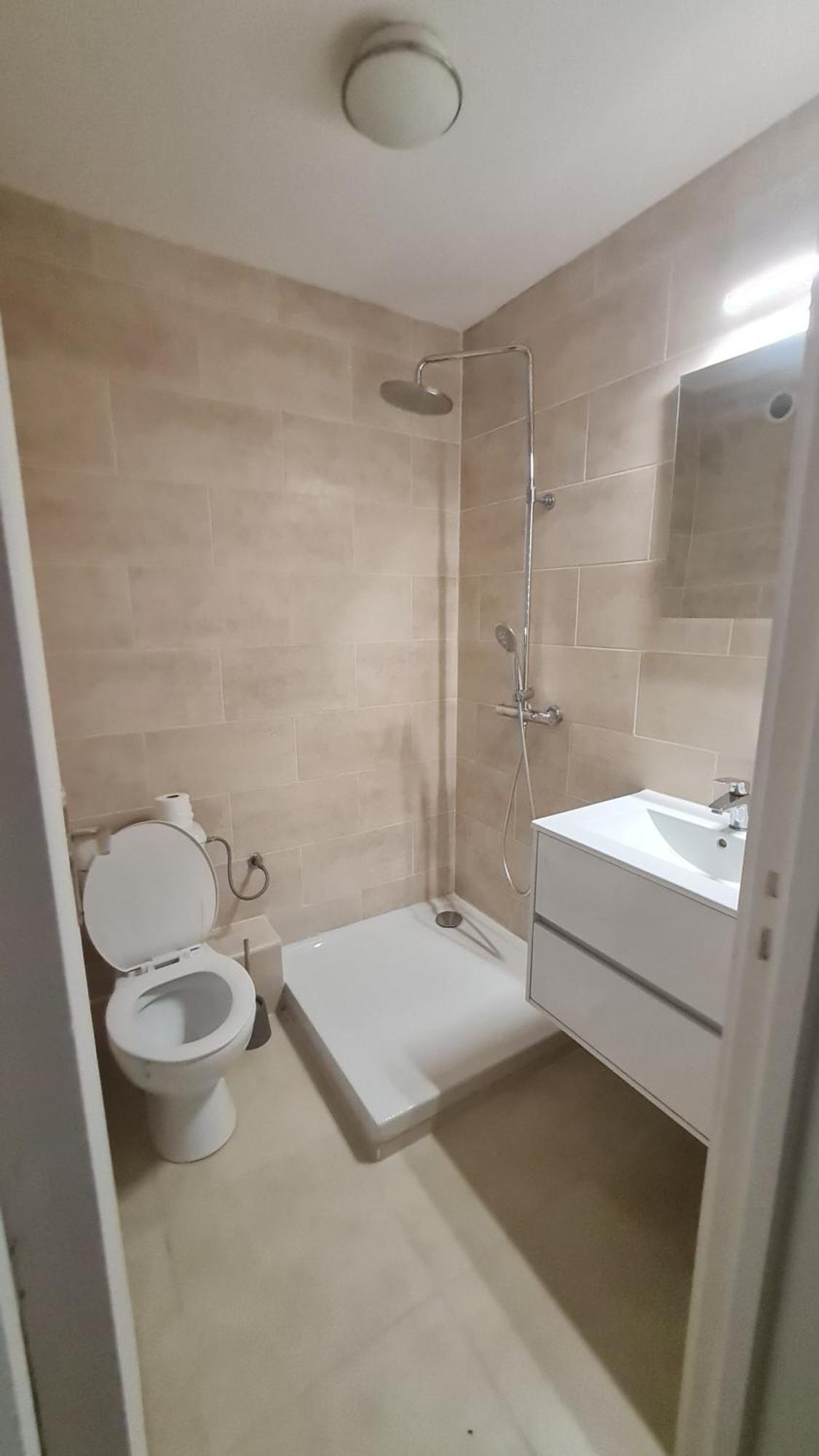 Petit Promenade Des Apartment *